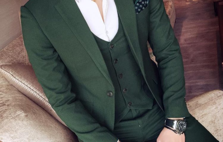Styling a green coloured suit
