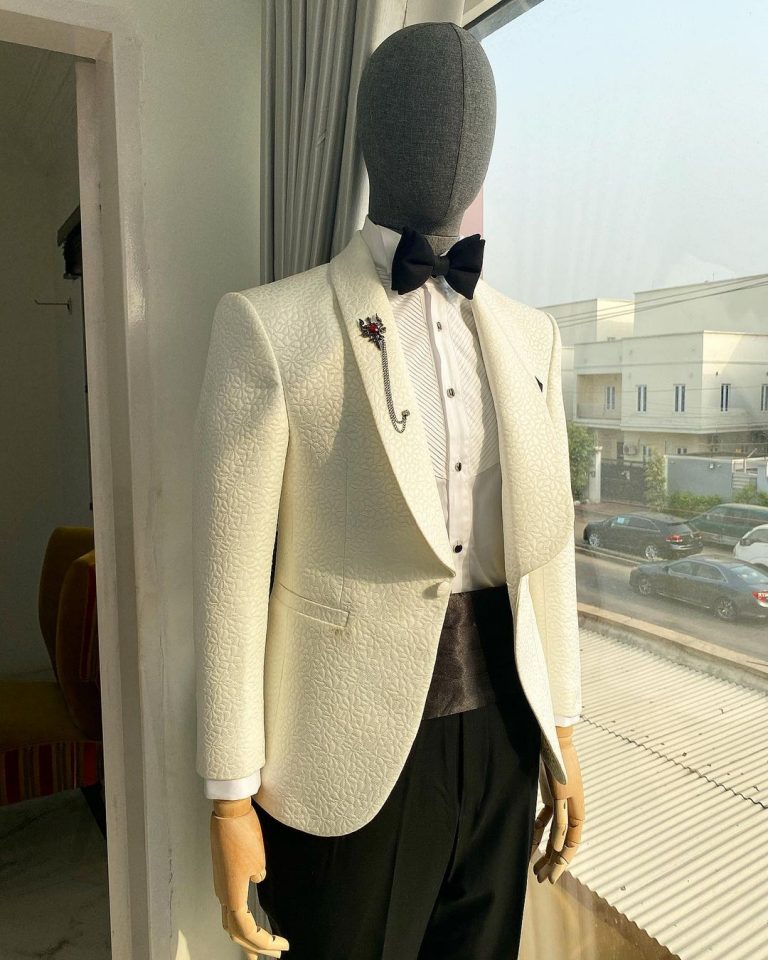 Shop Ivory white shawl lapel pattern jacquard tuxedo suit -Deji & Kola