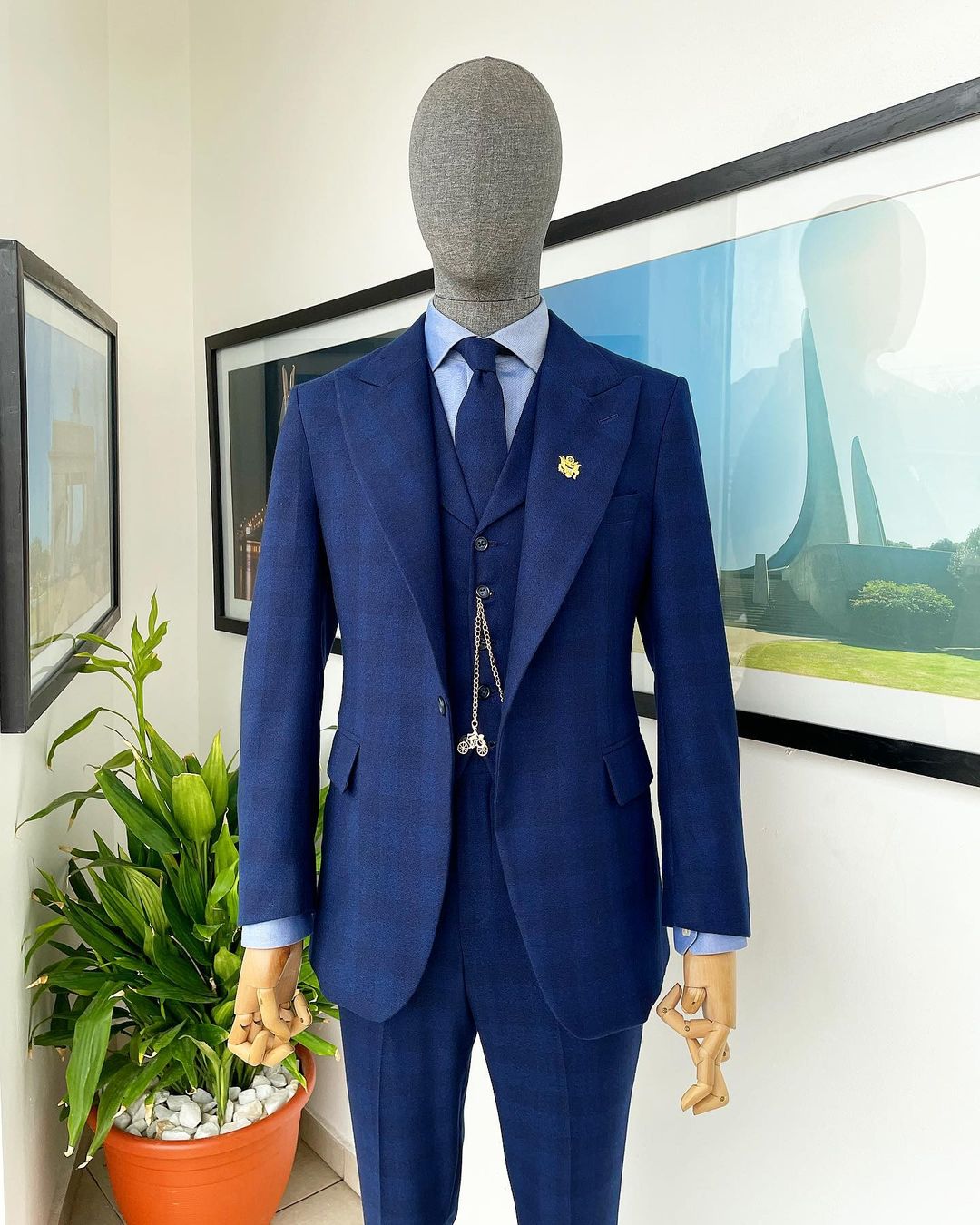 Jake Dark Navy Blue Slim Fit Peak Lapel Suit – BRABION